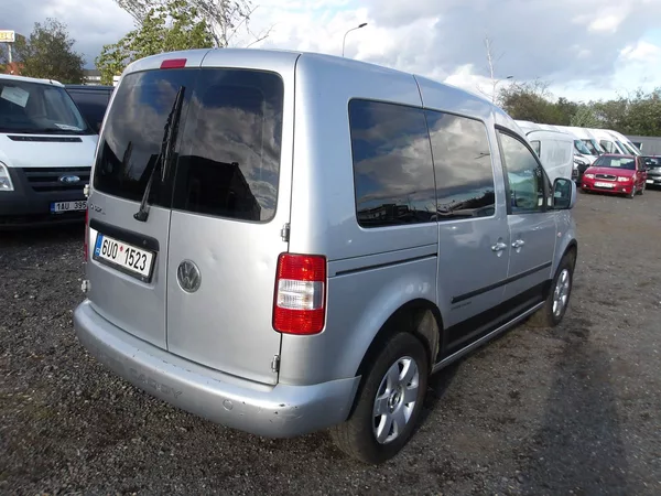 Volkswagen Caddy 1,4i ČR 5 MÍST NOVÉ BRZDY ! - foto 9