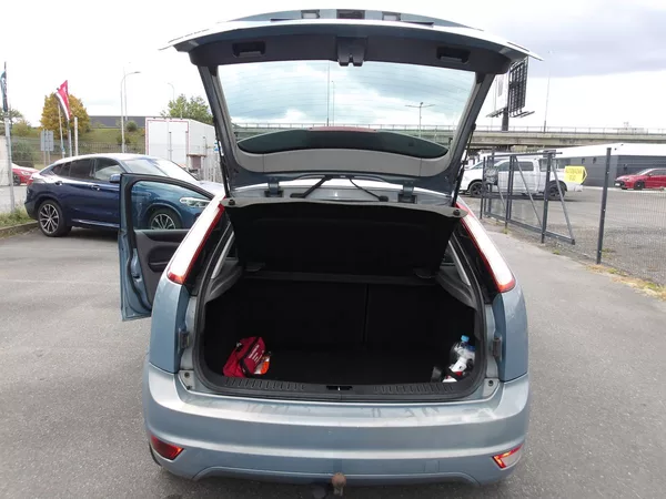 Ford Focus 2,0TDCi 100kW - foto 16