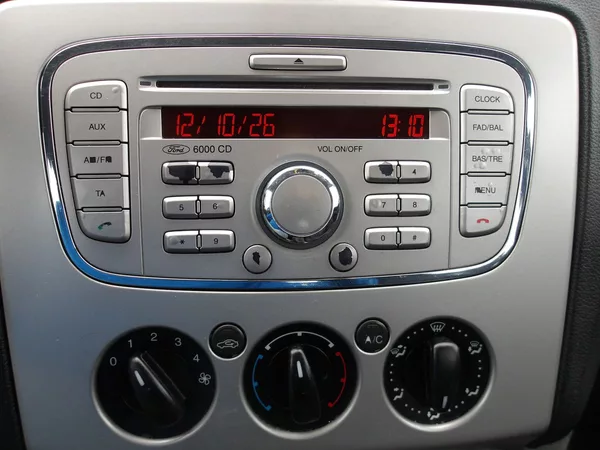 Ford Focus 2,0TDCi 100kW - foto 23