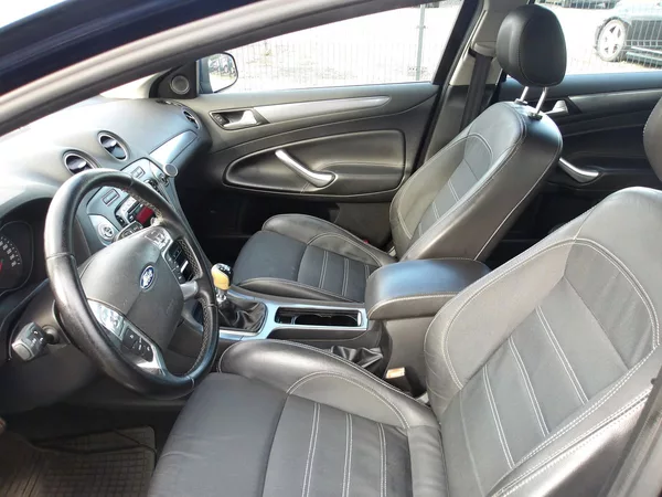 Ford Mondeo 2,0TDCi - foto 15