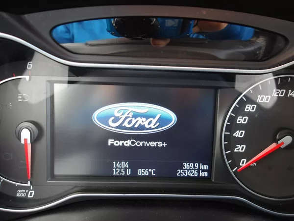Ford Mondeo 2,0TDCi - foto 22