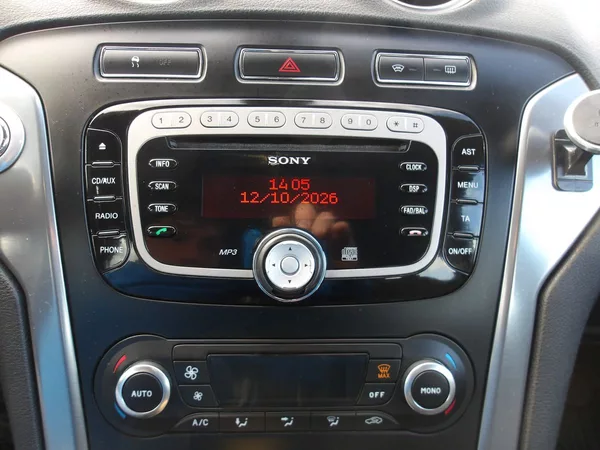 Ford Mondeo 2,0TDCi - foto 23