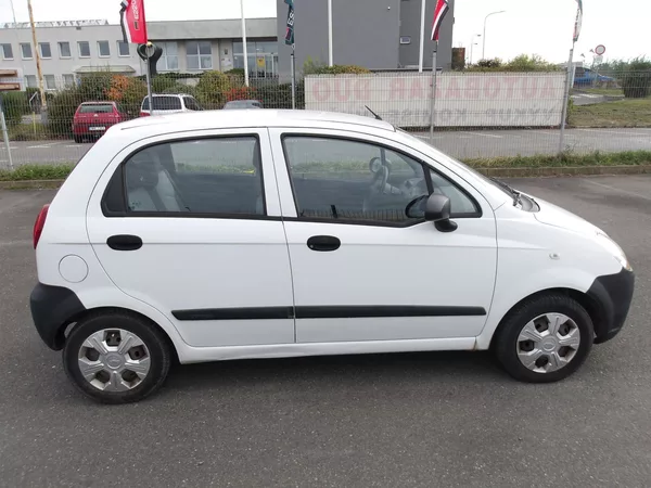Chevrolet Spark 0,8 i 387kW najeto 46 000km ČR - foto 4