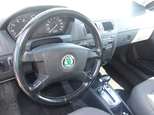 Škoda Fabia 1,4i AUTOMAT !!! KLIMA,PARKSEN - foto 17