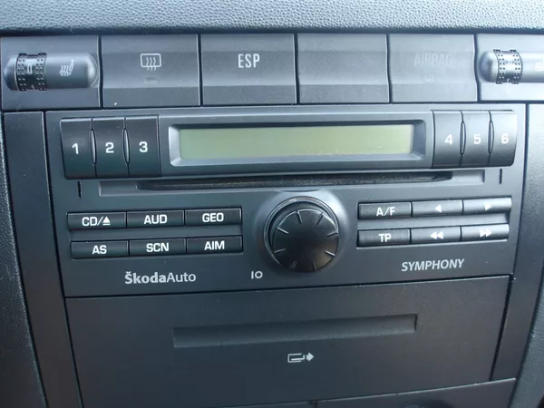Škoda Fabia 1,4i AUTOMAT !!! KLIMA,PARKSEN - foto 24