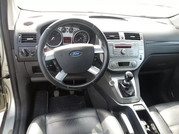 Ford Kuga 2,0TDCi 100 kW ! TITANIUM ! - foto 16