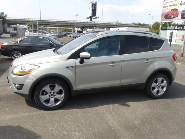 Ford Kuga 2,0TDCi 100 kW ! TITANIUM ! - foto 2