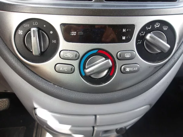 Toyota Previa 2,4i 7 MÍST AUTOMAT !! - foto 19