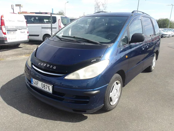 Toyota Previa 2,4i 7 MÍST AUTOMAT !! - foto 2