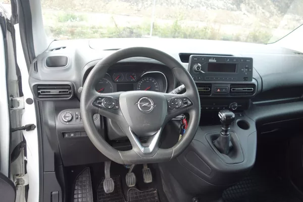 Opel Combo 1,6DTCi ČR 2xŠOUPAČKY ! - foto 14