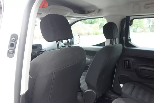 Opel Combo 1,6DTCi ČR 2xŠOUPAČKY ! - foto 22
