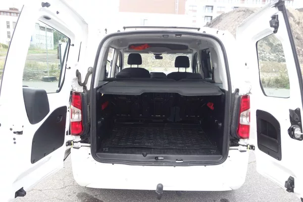 Opel Combo 1,6DTCi ČR 2xŠOUPAČKY ! - foto 24