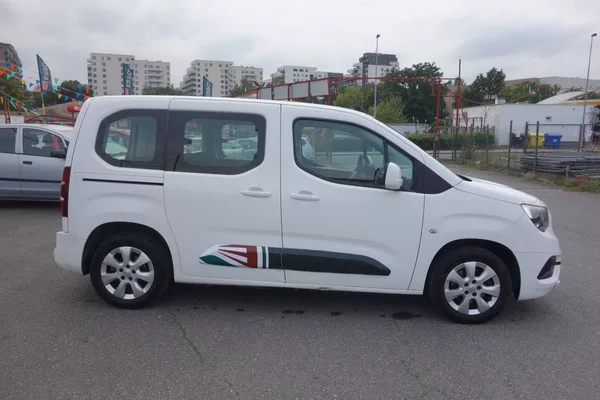 Opel Combo 1,6DTCi ČR 2xŠOUPAČKY ! - foto 8