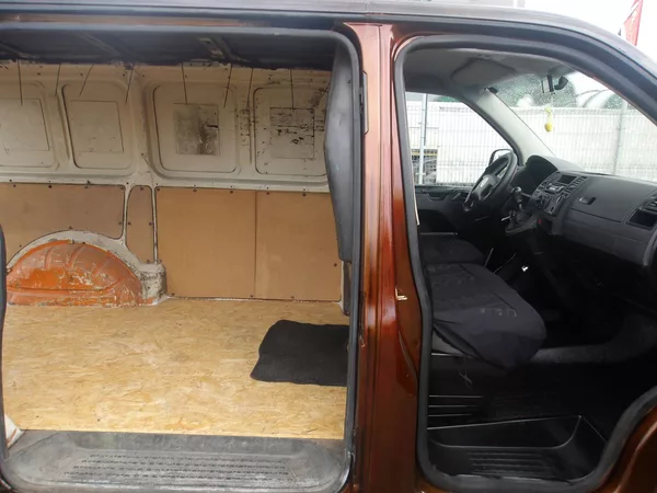 Volkswagen Transporter 1,9TDi ČR - foto 17