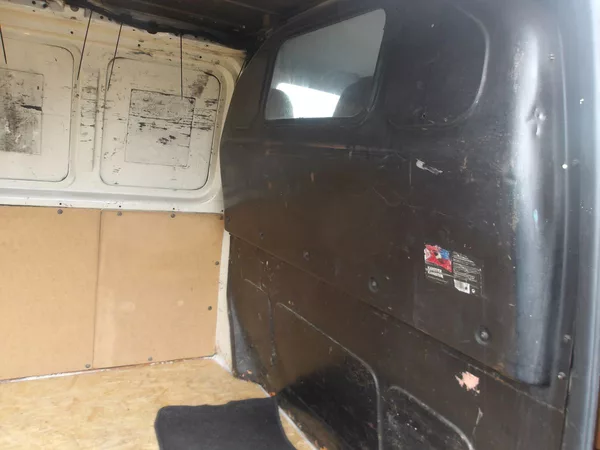 Volkswagen Transporter 1,9TDi ČR - foto 21