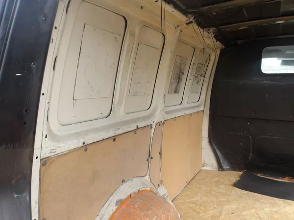 Volkswagen Transporter 1,9TDi ČR - foto 25