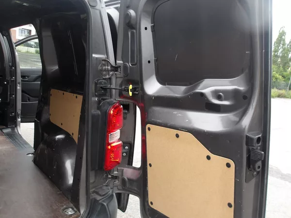 Toyota ProAce 2,0 D-4D ČR AUTOMAT !!! - foto 23