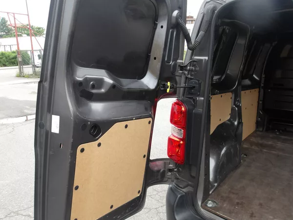 Toyota ProAce 2,0 D-4D ČR AUTOMAT !!! - foto 24