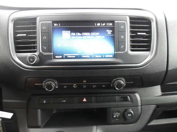 Toyota ProAce 2,0 D-4D ČR AUTOMAT !!! - foto 30
