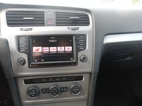 Volkswagen Golf 1,4TSi 92kW ČR ! 2.MAJ.! - foto 20