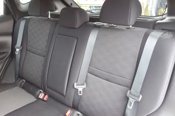 Nissan Qashqai 1,6DIG-T 120kW ČR! 1.MAJ.! - foto 19