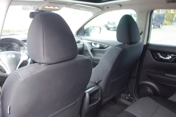 Nissan Qashqai 1,6DIG-T 120kW ČR! 1.MAJ.! - foto 20