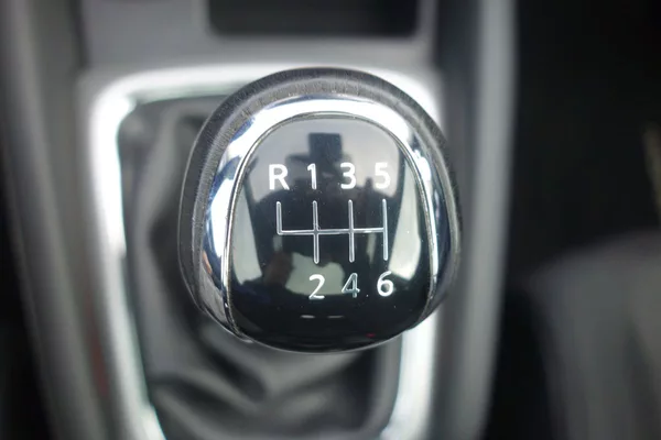 Nissan Qashqai 1,6DIG-T 120kW ČR! 1.MAJ.! - foto 31