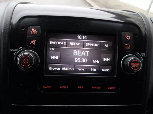 Citroën Jumper 2,2HDi L3H3 PO ROZVODECH !!! - foto 32