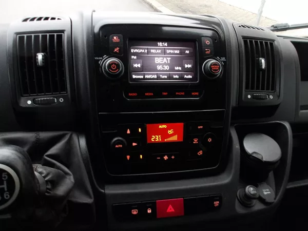 Citroën Jumper 2,2HDi L3H3 PO ROZVODECH !!! - foto 35