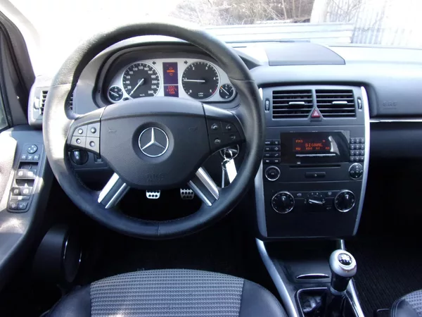 Mercedes-Benz Třídy B 200 CDi 103kW SPORT 130 000 KM - foto 12