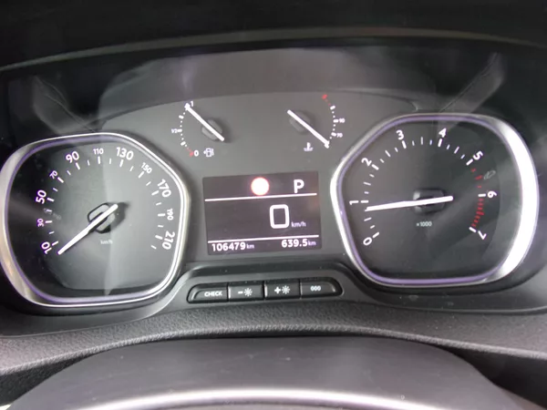 Citroën SpaceTourer 2.0HDi130kW AUTOMAT 2xKOLA 8M - foto 14