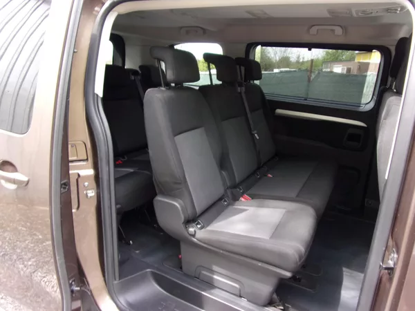 Citroën SpaceTourer 2.0HDi130kW AUTOMAT 2xKOLA 8M - foto 21