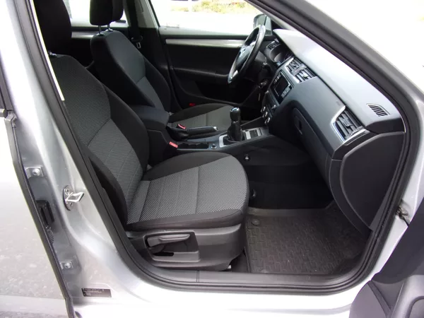 Škoda Octavia 1.6TDi81kW DPH ČR 1.MAJ. 2xKOL - foto 22