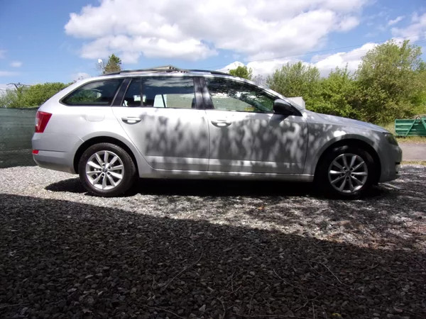 Škoda Octavia 1.6TDi81kW DPH ČR 1.MAJ. 2xKOL - foto 4