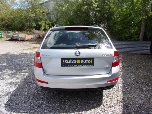 Škoda Octavia 1.6TDi81kW DPH ČR 1.MAJ. 2xKOL - foto 6