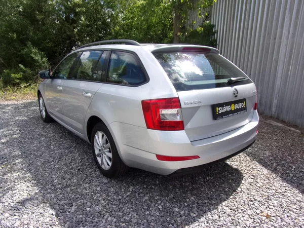 Škoda Octavia 1.6TDi81kW DPH ČR 1.MAJ. 2xKOL - foto 7