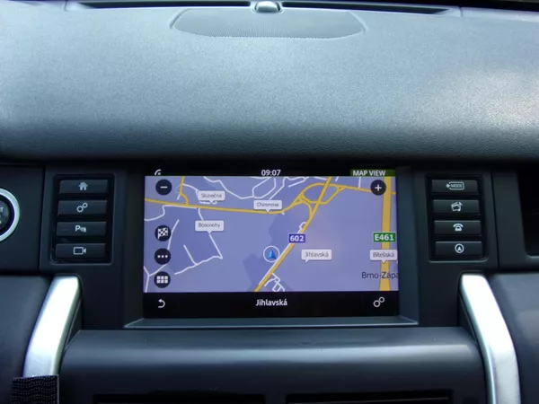 Land Rover Discovery Sport 2.2D 4X4 110kW AUTOMAT KŮŽE KM - foto 12