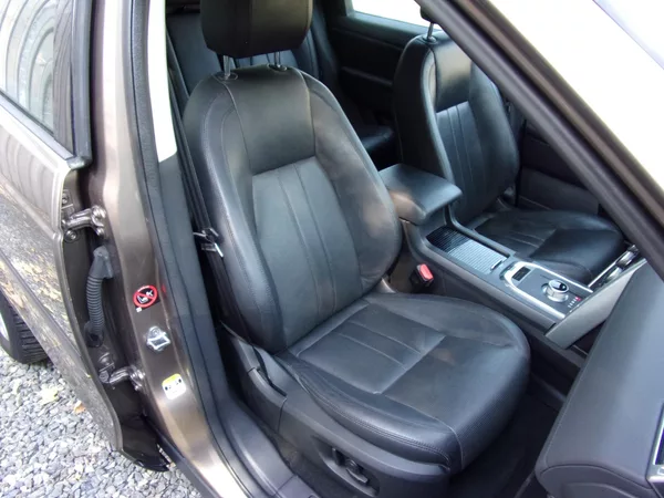 Land Rover Discovery Sport 2.2D 4X4 110kW AUTOMAT KŮŽE KM - foto 24