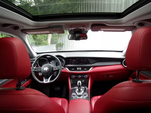 Alfa Romeo Stelvio - foto 12