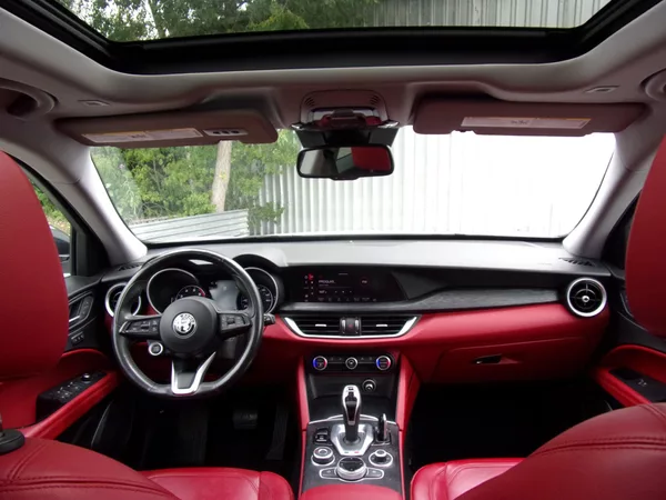 Alfa Romeo Stelvio - foto 13