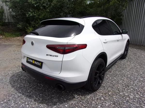 Alfa Romeo Stelvio - foto 5