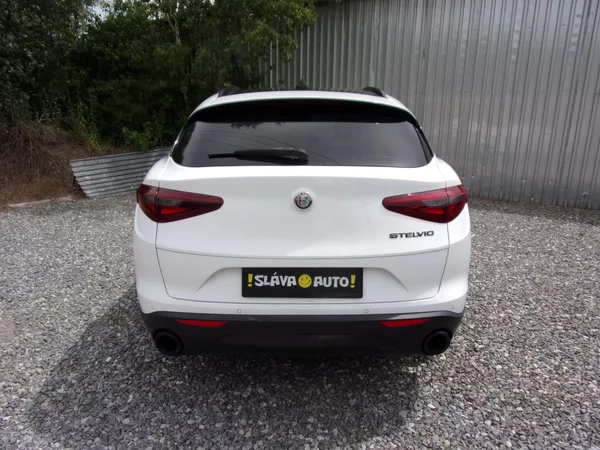 Alfa Romeo Stelvio - foto 6
