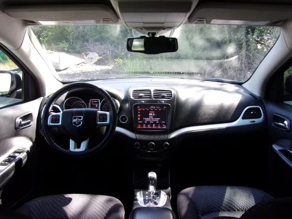 Dodge Journey 3.6L V6 208kW SXT AUTOMAT 7MÍS - foto 10