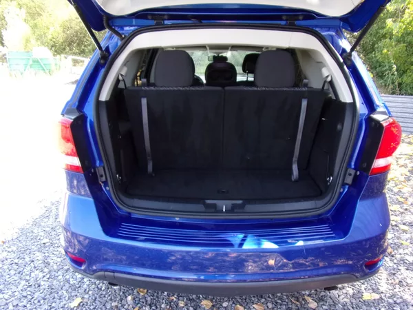 Dodge Journey 3.6L V6 208kW SXT AUTOMAT 7MÍS - foto 17