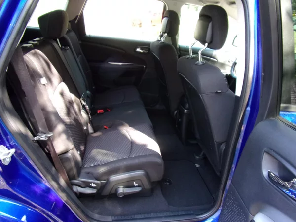Dodge Journey 3.6L V6 208kW SXT AUTOMAT 7MÍS - foto 19