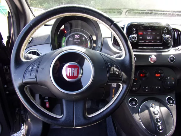 Fiat 500e 24kWh AUTOMAT DOVOZ USA - foto 12