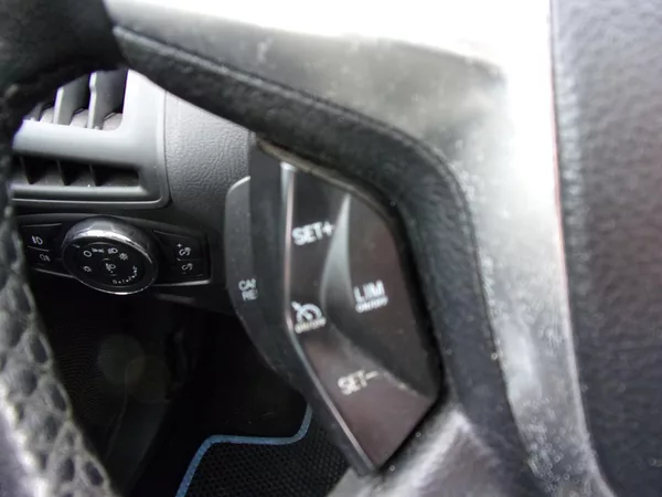 Ford Focus 1.6 TDCi 70kW ČR TAŽNÉ VÝHŘEVY - foto 14