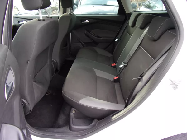 Ford Focus 1.6 TDCi 70kW ČR TAŽNÉ VÝHŘEVY - foto 16