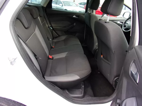 Ford Focus 1.6 TDCi 70kW ČR TAŽNÉ VÝHŘEVY - foto 19