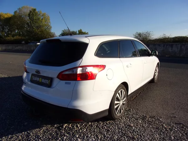 Ford Focus 1.6 TDCi 70kW ČR TAŽNÉ VÝHŘEVY - foto 4